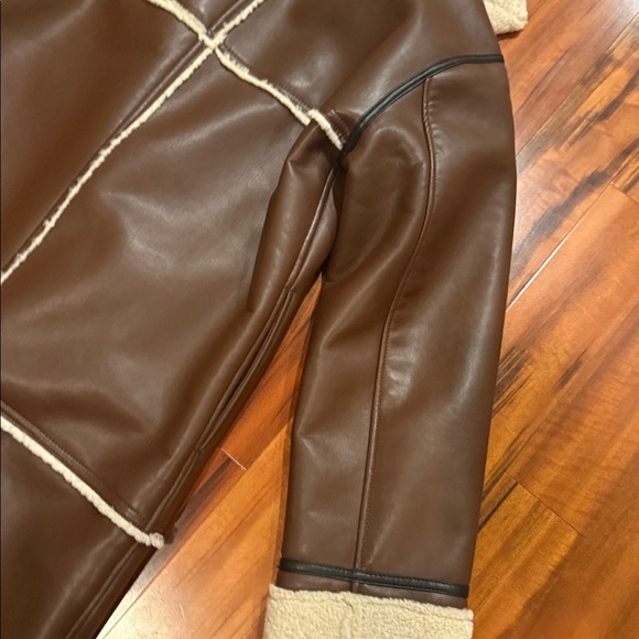 Song of Style Brown Faux Leather with Cream Interior - Picture 10 of 11